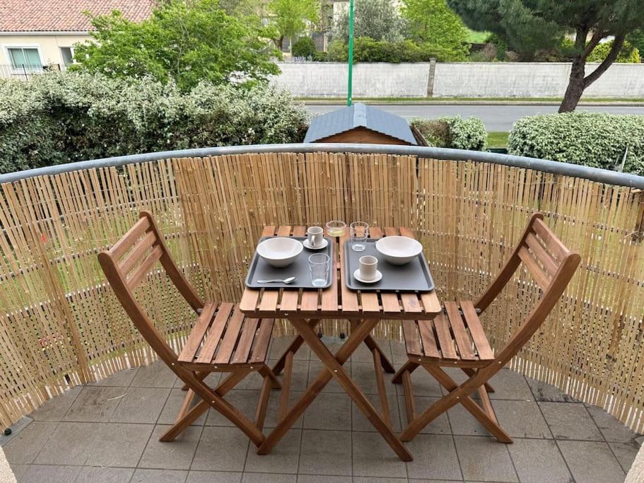 Appartement Confort Et Balcon Ludon-Medoc Exterior photo